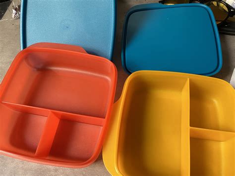 Tupperware lunchable container